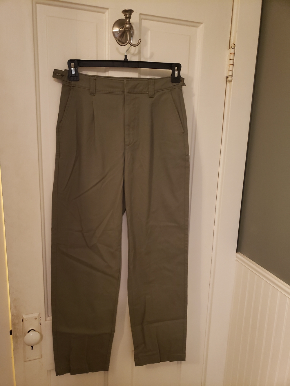 Old Navy Olive Boyfriend Straight-Leg Chinos